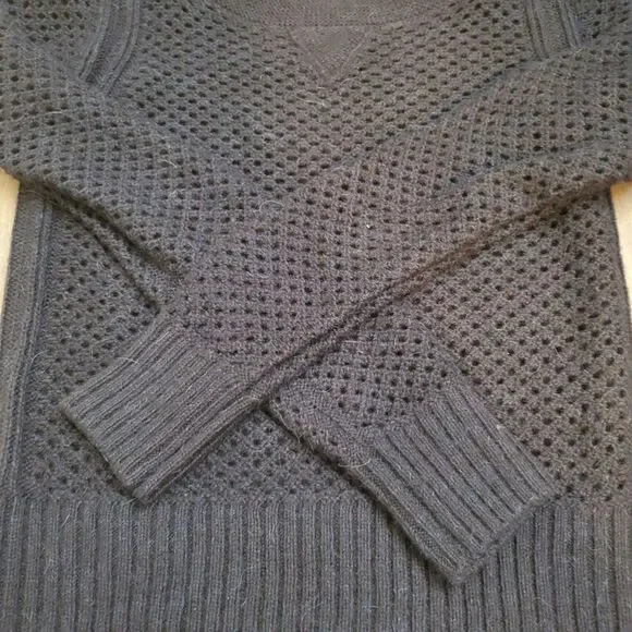 Club Monaco alpaca blend wool sweater (xs) - Picture 5 of 15